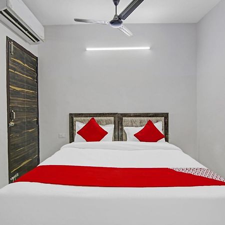 Hotel Green Olive New Delhi Exterior photo