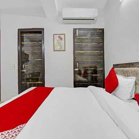 Hotel Green Olive New Delhi Exterior photo