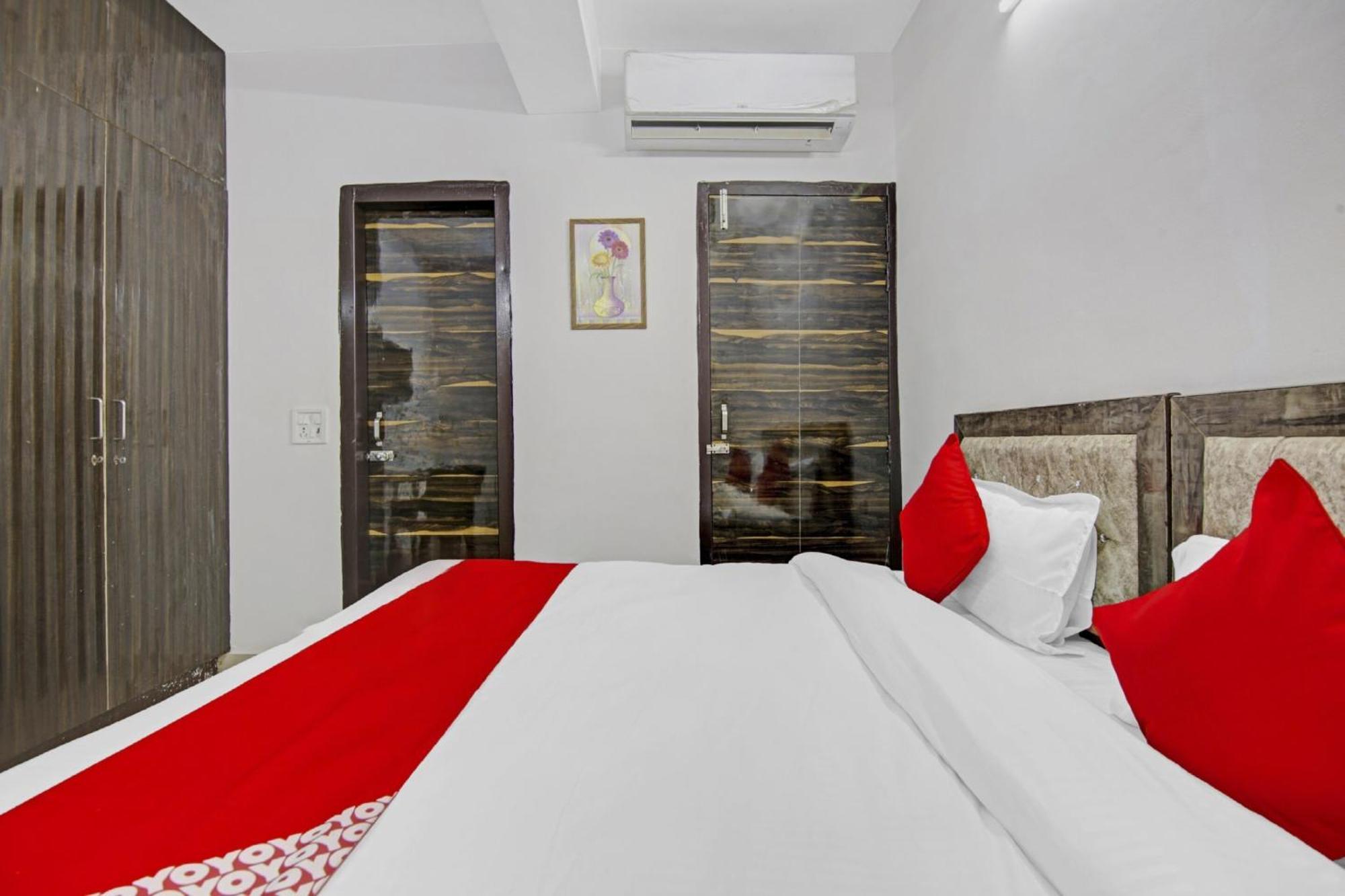Hotel Green Olive New Delhi Exterior photo