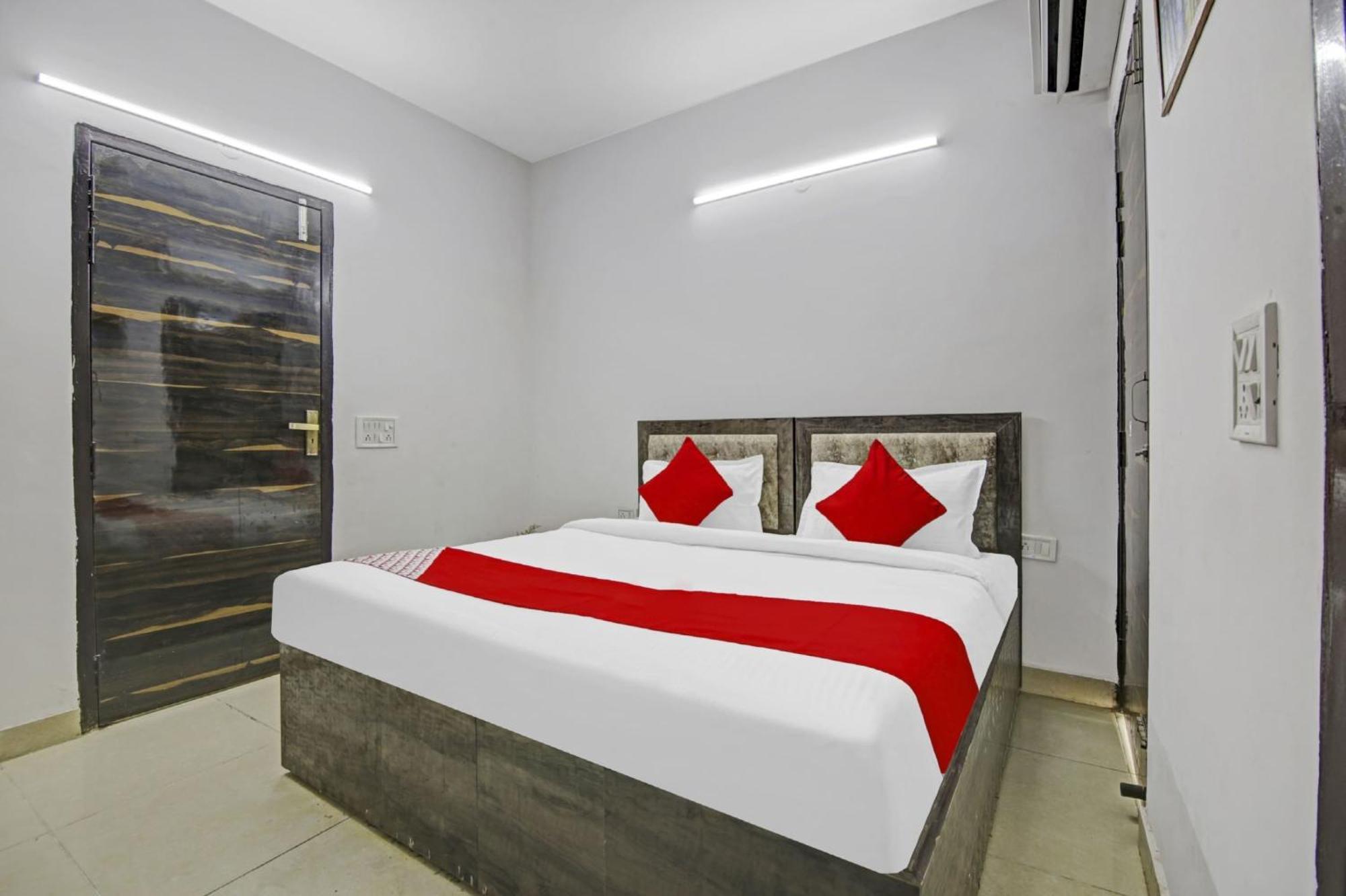 Hotel Green Olive New Delhi Exterior photo